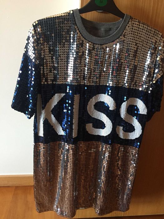Vestido Lantejoulas “KISS” Cinza/Azulão – Glamour - Novo