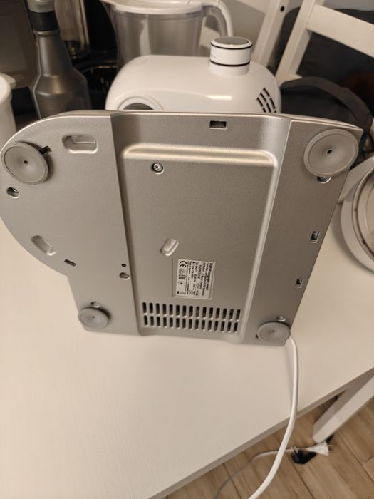 Robot kuchenny wraz z akcesoriami - Bosch MUM58234