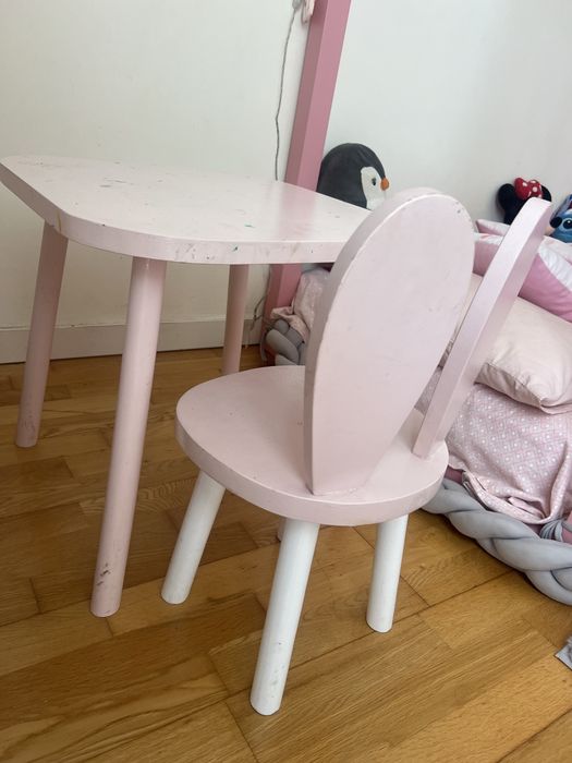 Mesa e cadeira  Rosa para criança
