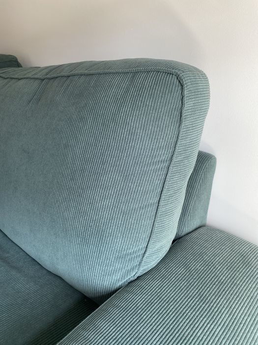 Sofá Kiwik IKEA + Pousa pés de arrumacao