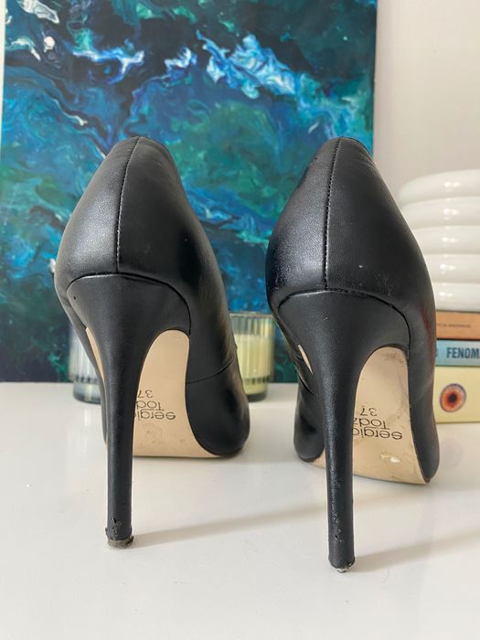 Czarne szpilki klasyczne 37