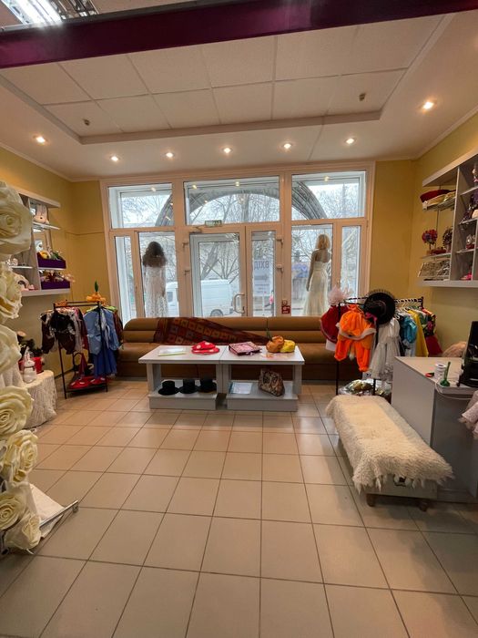 Продаю колекцію дитячих та жіночих суконь для проката та фотосесій