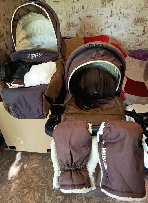 Продам коляску 2в1