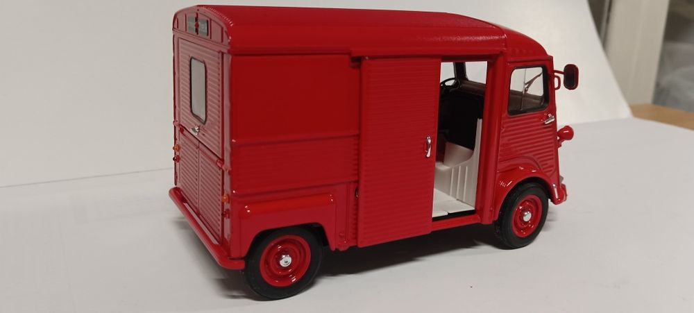 Citroen type H escala 1/24