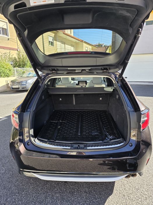 Toyota Corolla Touring Sports — photo 4