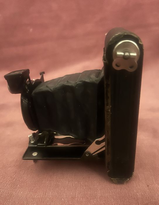 Camera Vest Pocket Kodak Model B