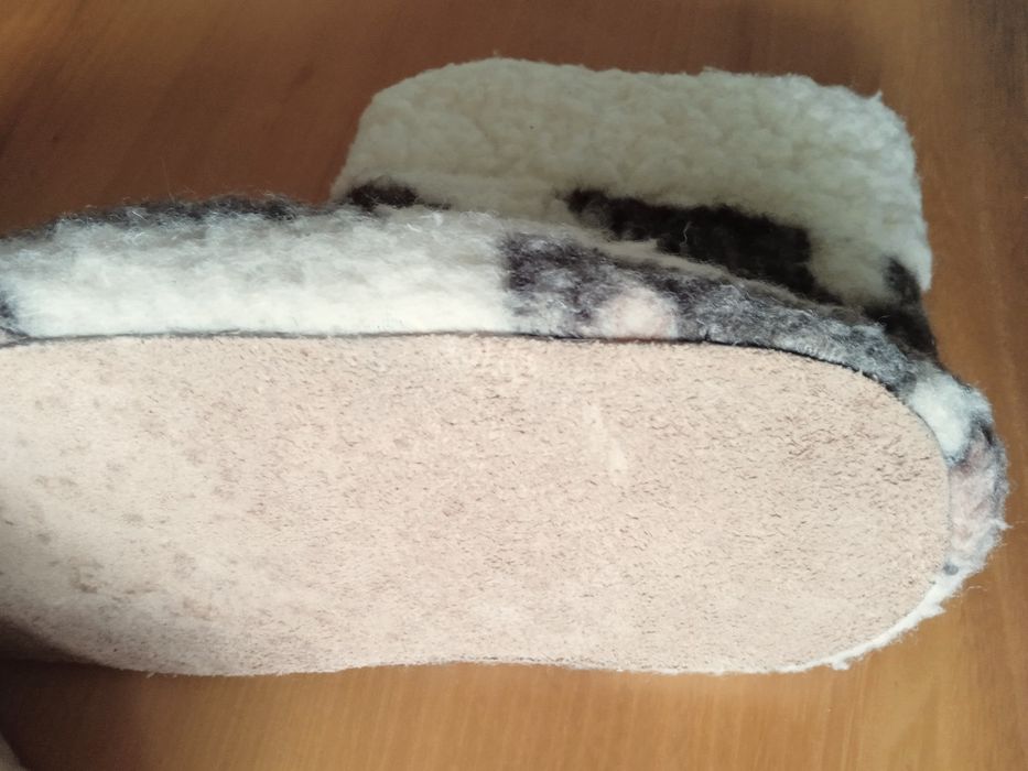 Wełniane kapcie długość wkładki 26,5 cm