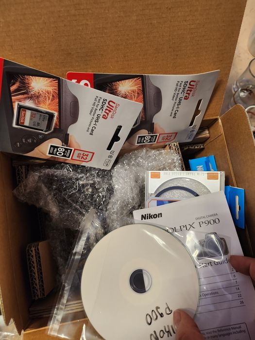 Nowy aparat Nikon900 + akcesoria