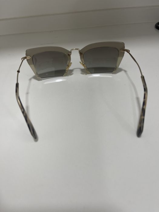 Oculos de Sol Miu Miu
