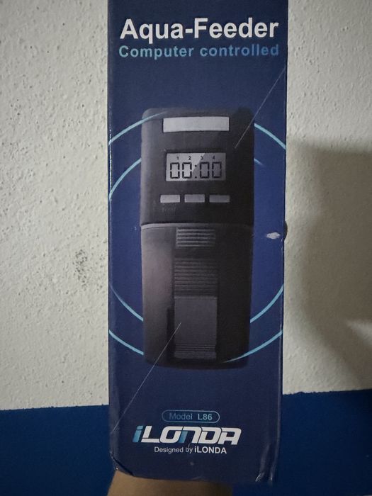 Alimentador automático para peixes/aquário Novo e celado