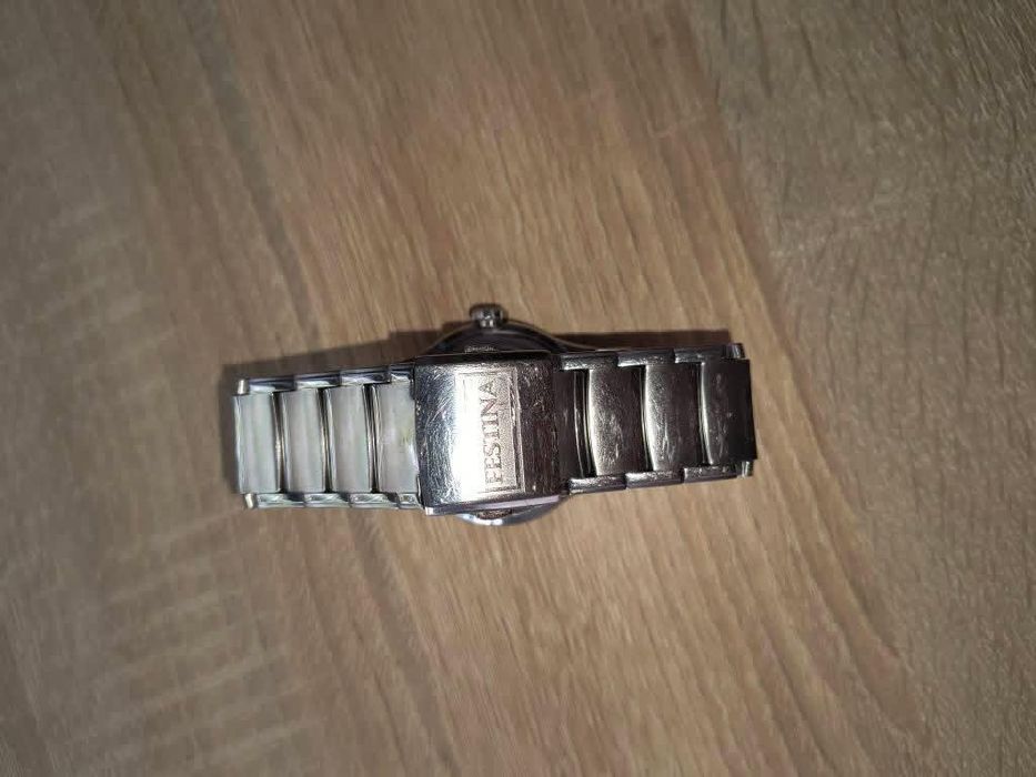 Zegarek męski Festina model f16487 szybka do wymiany.