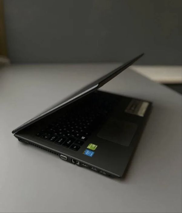 Acer E5-573 Core i7 RAM 8g GeForce 940MX