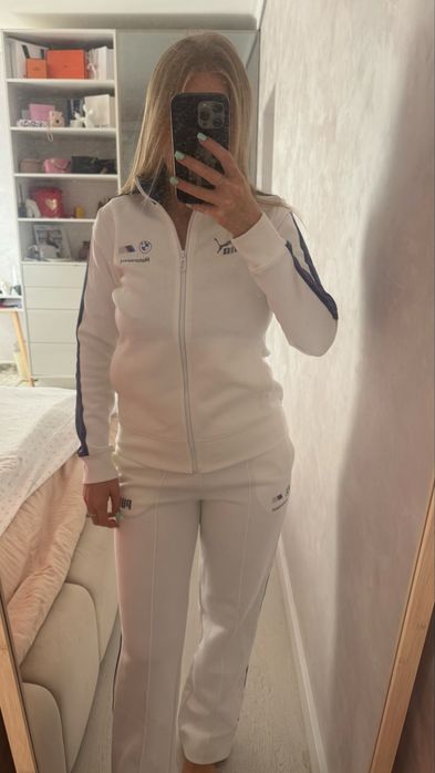 Жіночий одяг та сумки