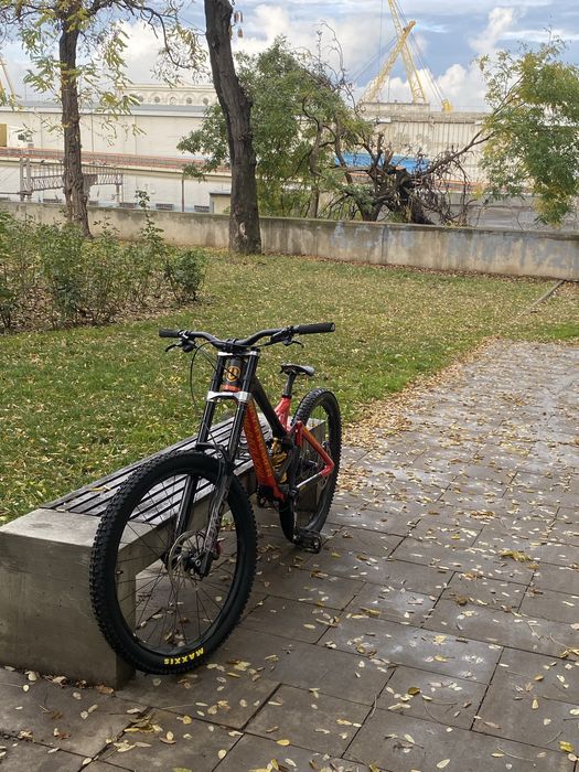Mondraker sumumm r carbon