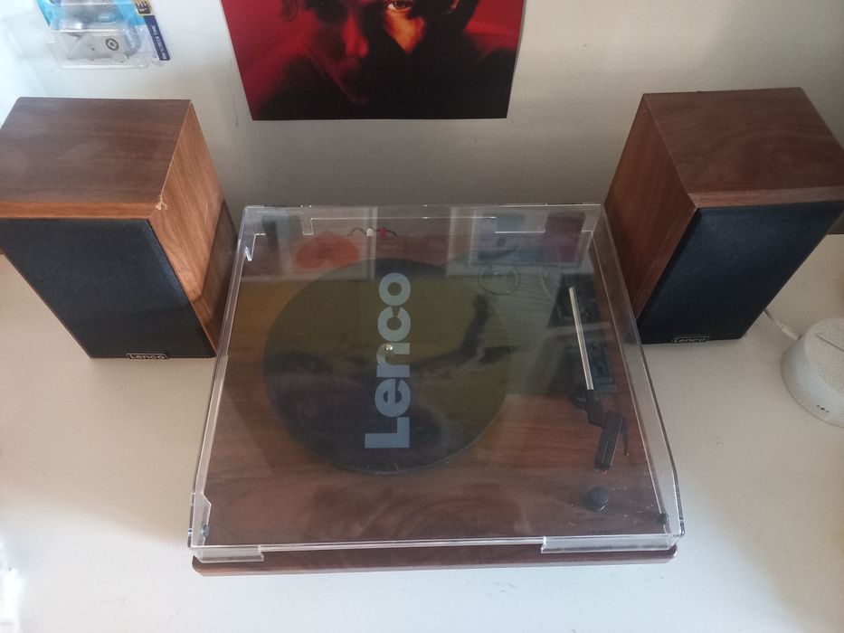 Gramofon lenco LS-100