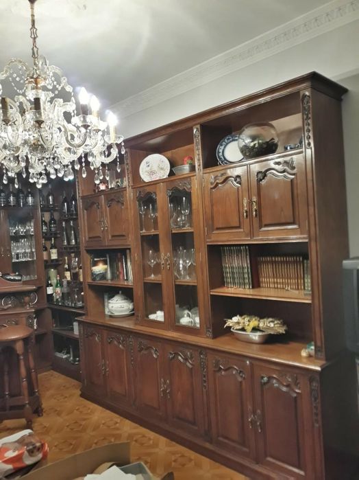 Moveis de Sala de estar está desmontado  com Bar