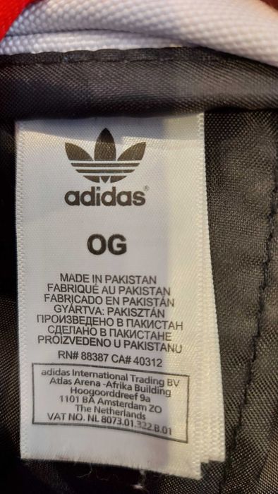 Mochila Adidas estado razoável