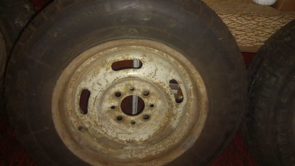 Продам колеса москвич і жигуль