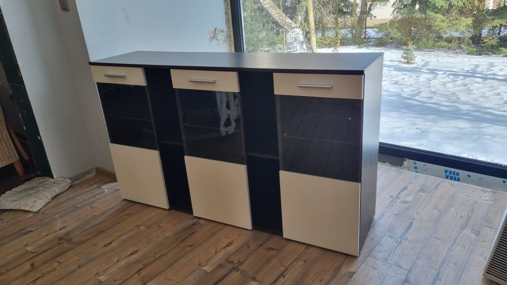 Komoda do salonu biura pokoju