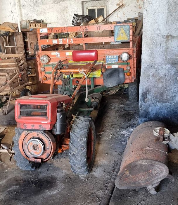 Tractor, reboque, fresa e motocultivador