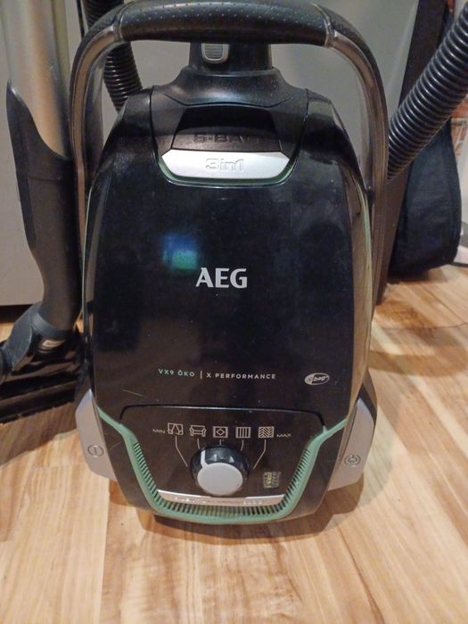 Odkurzacz workowy Electrolux   VX9-2-ÖK