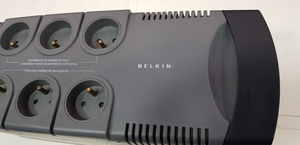 Безперебійник Belkin F6H500-FR-UNV