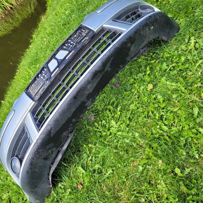 Zderzak przód na spryski xenon vw golf V plus 2005r lakier LA7W