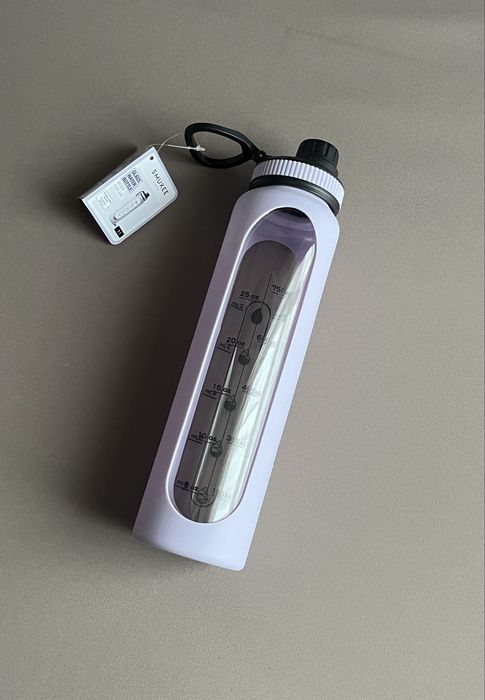 Szklany bidon motywacyjny z etui silikonowym podziałka SMUKEE 1000ml
