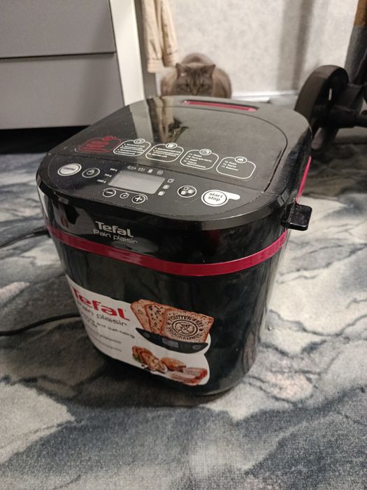 Хлібопічка Tefal