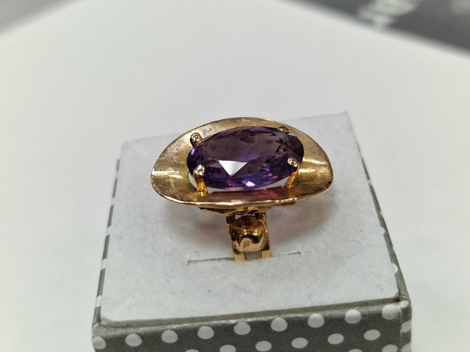 Złoty pierścionek/ 750/ 6.14 gram/ R22/ Aleksandryt/ Orientalny
