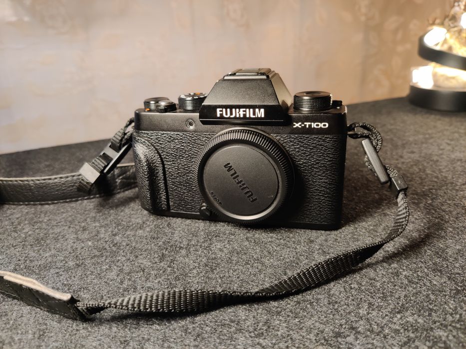 Fujifilm X-T100 body + dodatki