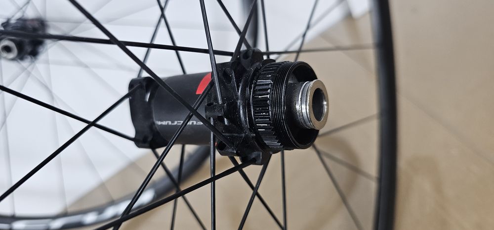 Koła Fulcrum Racing DB . Szosa, Gravel.