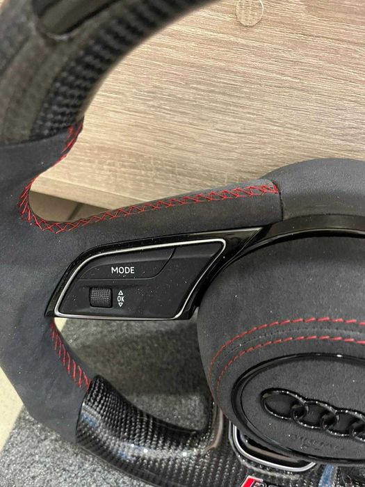 Volante Audi A3 8V A4 B8 TT 8J Q3 Q5 (S-Line / RS) Estilo R8