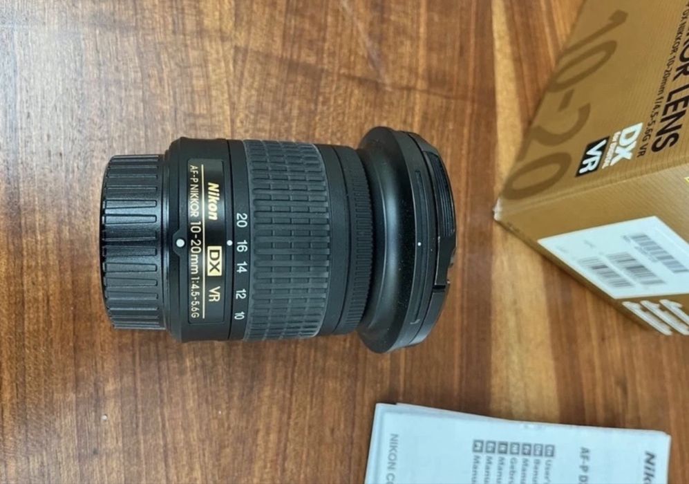 Nikon 10-20 DX AF-P na caixa