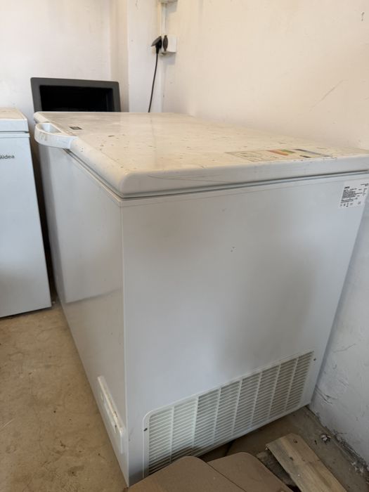 Zamrazarka Zanussi ZFC 31400 WA
