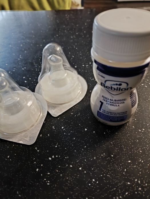 Mleko Bebilon 70 ml i dwa nowe smoczki