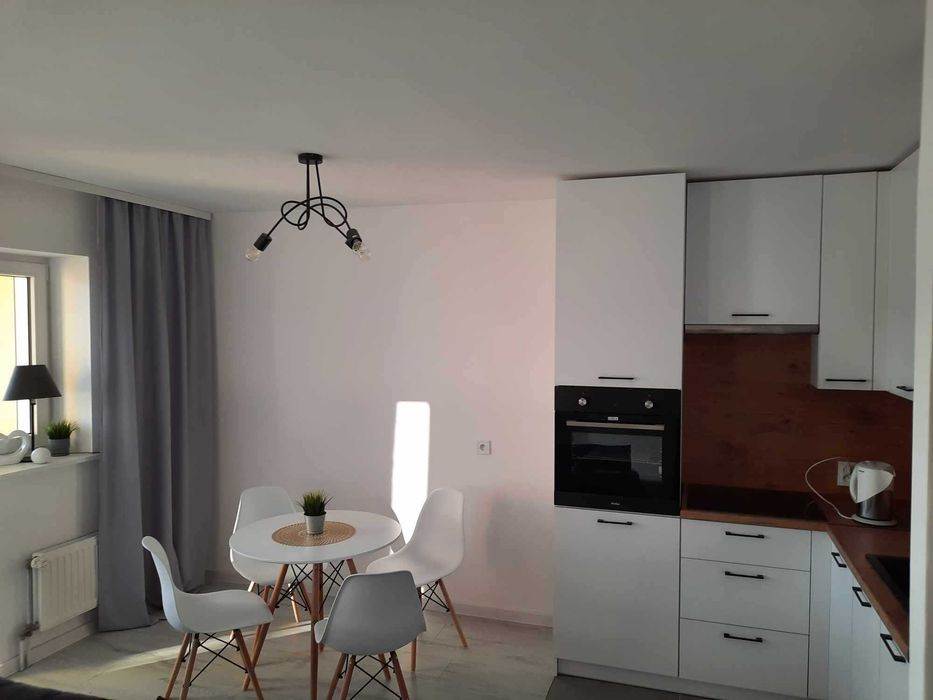 Wynajmę komfortowe mieszkanie  45,55 m² z dużym balkonem -1 piętro, świetna lokalizacja ,dostępne od 01 sierpnia 2026 r - Widok 2