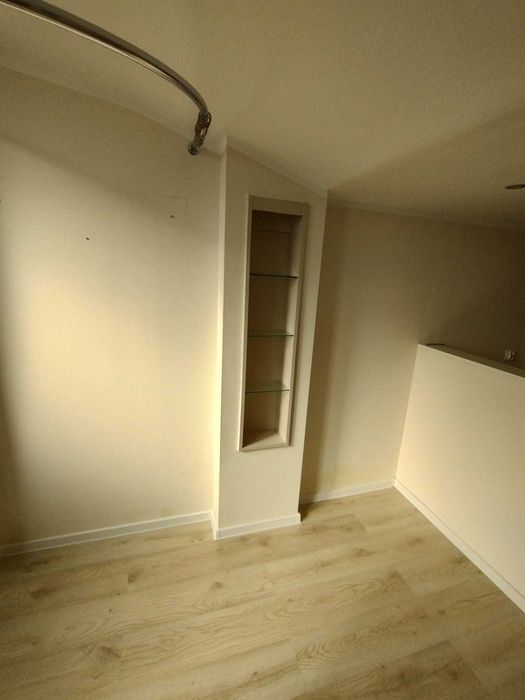 Wynajmę lokal usługowy 13,9 M2 ul. Mickiewicza 4