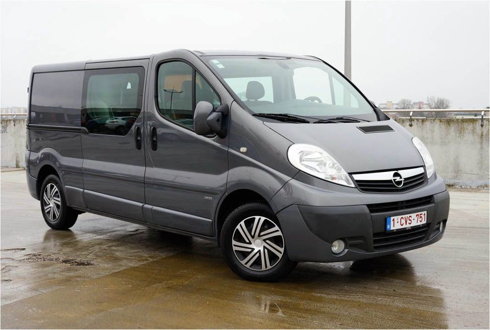 Opel Vivaro 2.0 CDTI 115KM L2H1 DOKA BRYGADÓWKA 5 osób Nowe opony Auto JAK NOWE