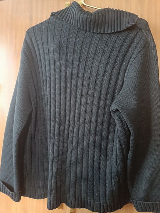 Кофта женская/мужская на молнии.