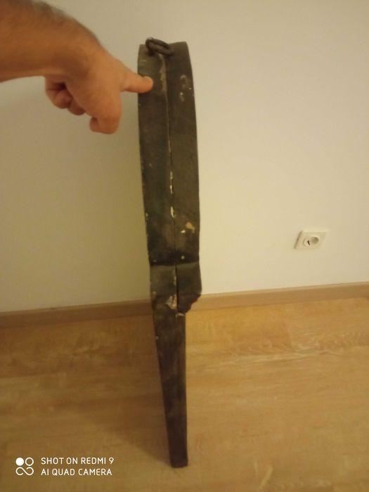 Quadro antigo pintado sobre madeira