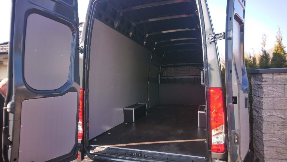 Iveco Daily L4H3 Zabezpieczenie podłogi, boków i drzwi PREMIUM