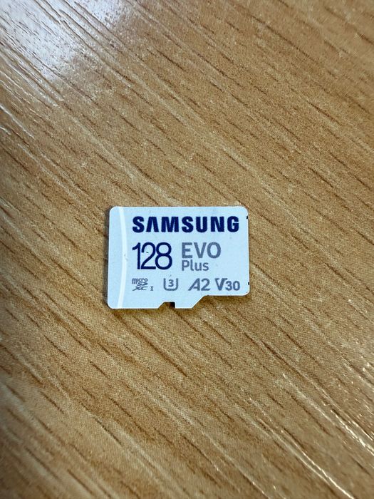 Nintendo Switch OLED Neon Blue / Neon Red + etui + karta 128 GB