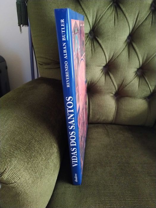 Vidas dos Santos - Dinalivro