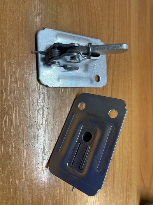 Чироз 66 грн зажим пружиний