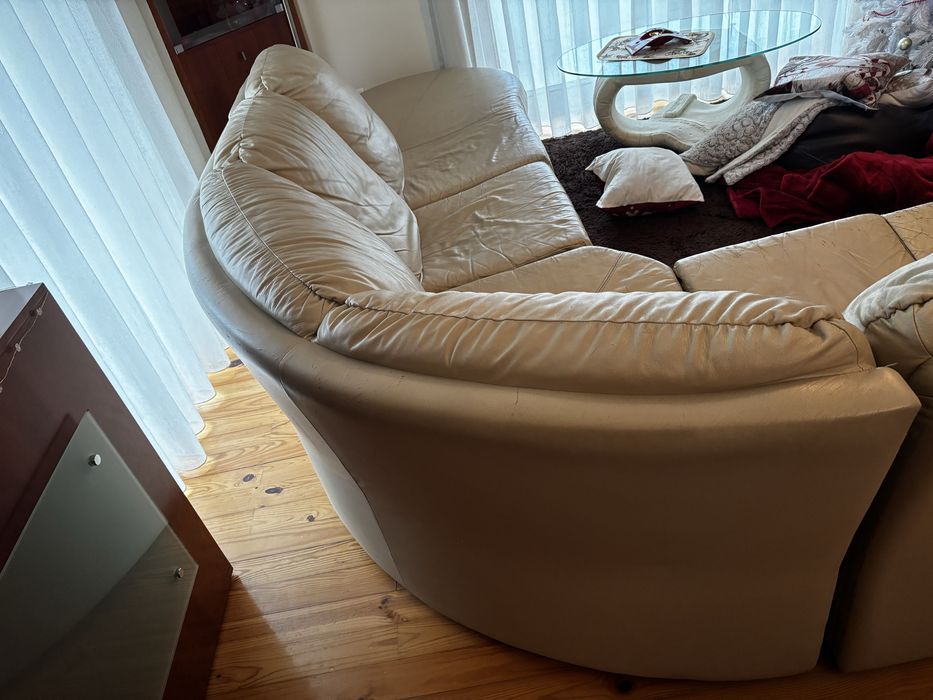 Sofá de canto, 6 lugares em pele!