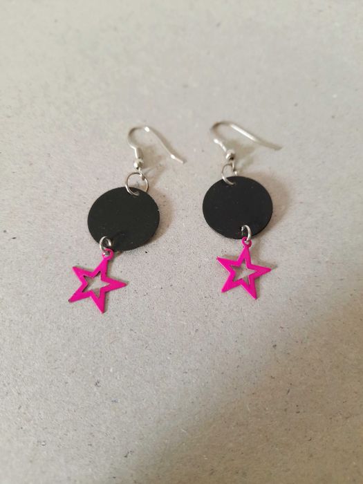 Brincos retro final dos anos 90 início 2000