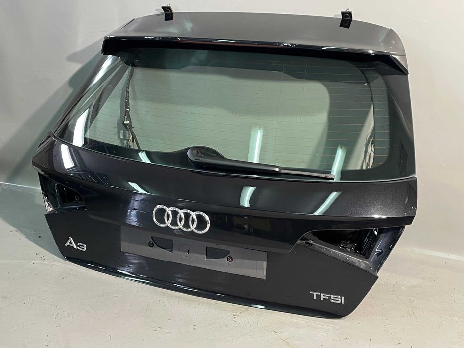 klapa bagażnika tył lotka s line audi a3 8v hatchback kompletna kolor LZ9Y