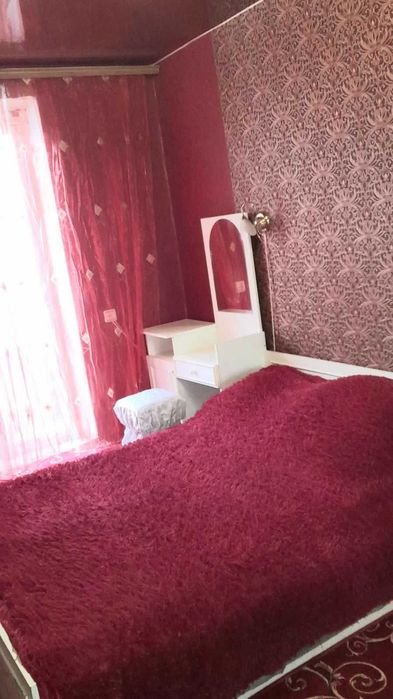 Подобово 2-х кімнатна квартира в центрі Ізюма