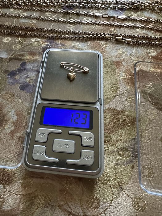 Продам цепь и цепочки кулоны из золота 585 пробы